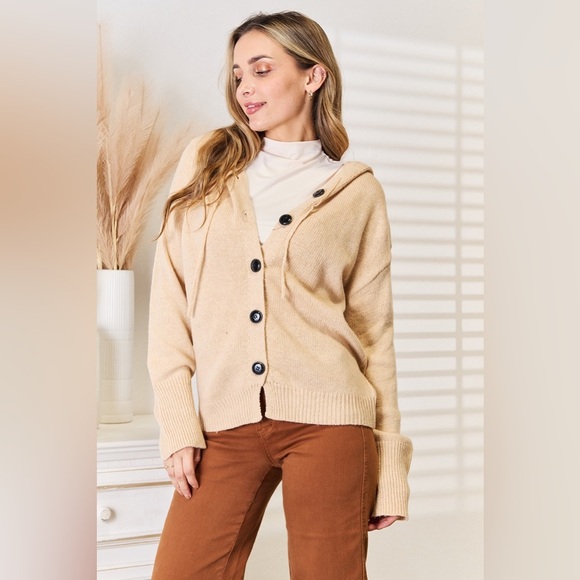 Woven Right Button-Down Long Sleeve Hooded Sweater - Picture 6 of 8